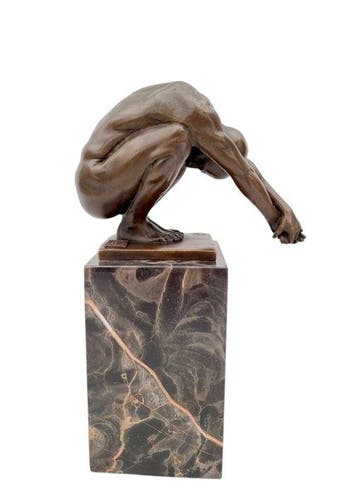 Beeldje - The Dive - Brons, Marmer