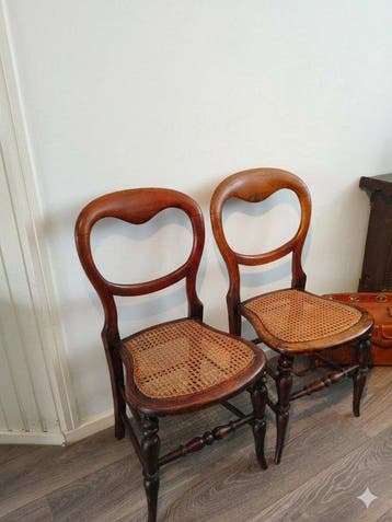 Stoel (2) - Wortelnotenhout - Country house chair