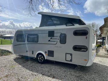 Eriba Feeling 515 met slaapdak 8 persoons in nieuwstaat, Caravans en Kamperen, Treinzit, Meer dan 6, 5 tot 6 meter, Eriba