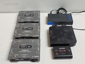 Partij elektronica Waaronder Roland, Nieuw in verpakking