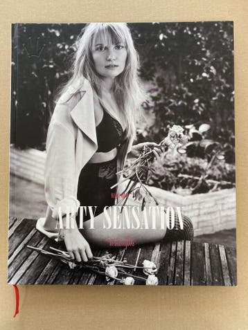 Fotografie - Amateur Modellen in Triumph Lingerie - NIEUW, Verzenden, Zo goed als nieuw