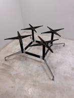 Herman Miller Eames Segmented design tafels 220x220 cm, Vergader- of Presentatieruimte, Ophalen, Gebruikt, Tafel