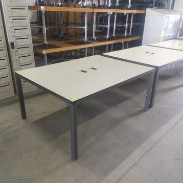 Ahrend zeer degelijke werktafel - 160x120 cm, Ophalen of Verzenden, Nieuw