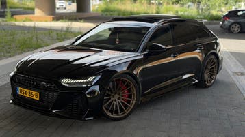 Audi RS6 Avant 4.0 V8 | DYN+| Keramisch |B&O 3D| FULL OPTION, Dealer onderhouden, Adaptive Cruise Control, Alcantara, Zwart