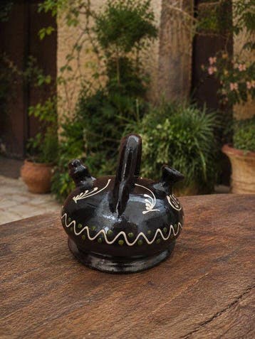 Decoratief ornament - alfareria cuenca - Botijo van