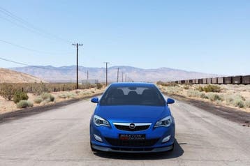 Front Splitter OPEL ASTRA J (vóór de facelift), Verzenden