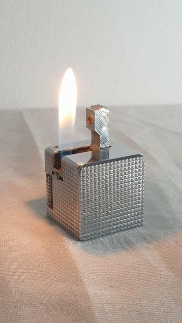 IPPAG Dice Cube Lighter - Zonder minimumprijs - Zakaansteker, Verzamelen, Nieuw