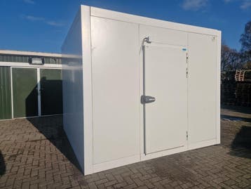 Vriescel 328 x 328 x 268 cm, Nieuw in verpakking, Koelen en Vriezen