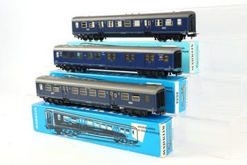 Märklin H0 - 4048/4049 - Modeltrein personenwagen (3) - Drie, Nieuw