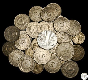 Joegoslavië. Lot of 32 coins, incl. silver, 5 & 200 Dinara