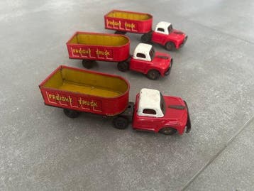 Unknown Manufacturer - Blikken speelgoed - Freight Trucks -