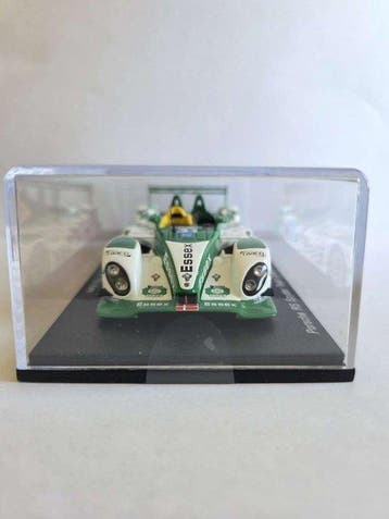 Spark 1:43 - Modelauto - Porsche RS Spyder Team Essex n°31, Nieuw
