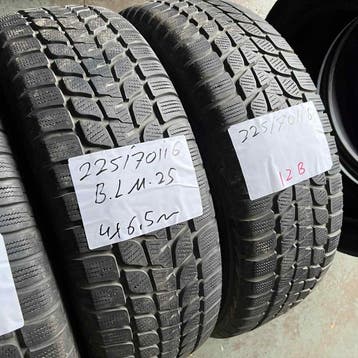 2 x Bridgestone Blizzak LM-25 225-70-16 Winterbanden 6,5mm, Gebruikt, 16 inch, Band(en), Personenwagen