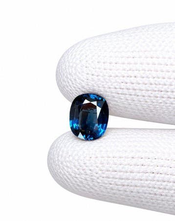 1 pcs Saffier - 5.60 ct - International Gemological, Nieuw