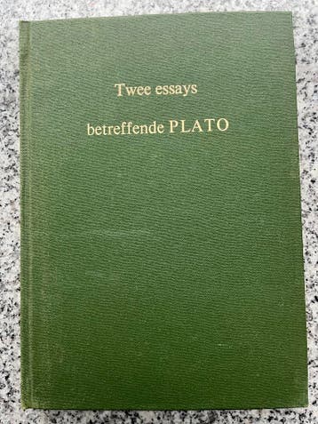 Twee essays betreffende Plato, Boeken, Filosofie, Verzenden, Gelezen, Algemeen