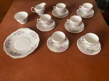 Gainsborough - Theeservies (21) - Beenderporselein - Set
