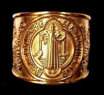 Ring - Sint-Benedictus van Nursia - exorcisme - Beschermt, Antiek en Kunst