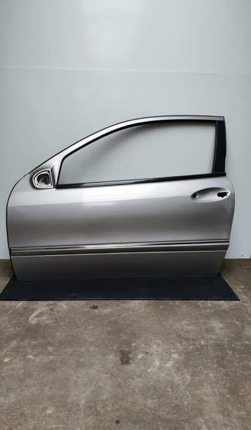Portier linksvoor Mercedes C-klasse w203 Coupé (P030), Ophalen of Verzenden, Gebruikt, Mercedes-Benz