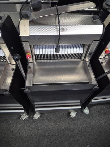 abo broodsnijmachine 14 mm VEILING, Gebruikt, Bakkerij en Slagerij