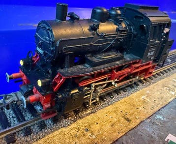 Fleischmann H0 - 4020 - Tender locomotief (1) - BR 89 - DR, Hobby en Vrije tijd, Modeltreinen | H0, Nieuw