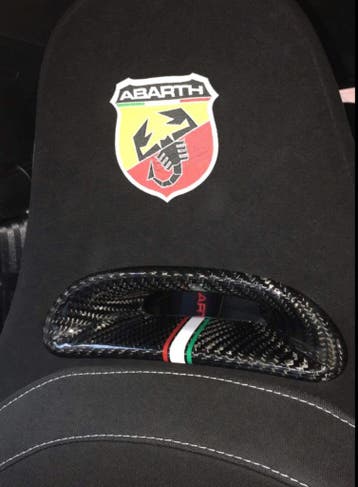 Fiat 500 595 Abarth carbon hoofdsteun inzetstuk, Verzenden