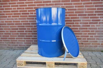 Zo goed als nieuw 210 liter stalen vat oliedrum 800 stuks, Ophalen of Verzenden