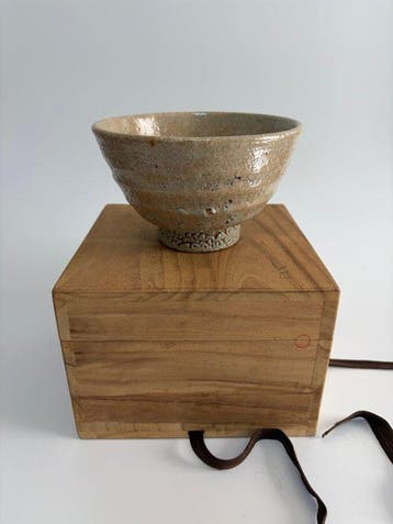 Japanse rustieke Chawan – natuurlijk asglazuur –