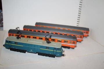 Lima H0 - 208027L - Treinset (4) - serie 15 + 3 autos, Hobby en Vrije tijd, Modeltreinen | H0, Nieuw