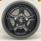 Porsche 997 2/4 19inch Carrera S met NIEUWE winterbanden, Gebruikt, 295 mm, Banden en Velgen, Winterbanden