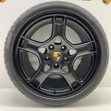 Porsche 997 2/4 19inch Carrera S met NIEUWE winterbanden, Gebruikt, 295 mm, Banden en Velgen, Winterbanden