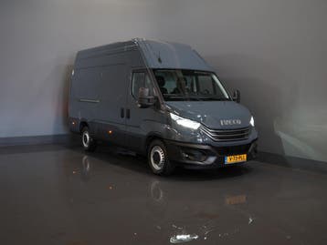 Iveco Daily 35S21HV 3.0 180 pk Aut. L2H3 LED/ 3.5t Trekverm., Automaat, Stof, Gebruikt, Iveco