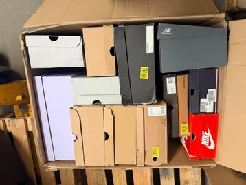 Partij Schoenen Zalando Retouren | Nike, Jordan, UGG & meer, Ophalen, Textiel