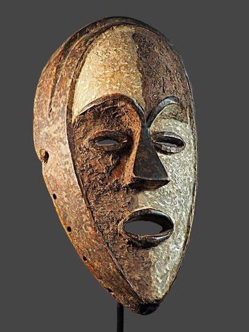 Mask - Tsogho/Mitsogho. - Gabon - Inwijdingsmasker