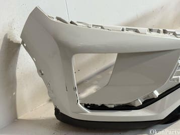Mitshubishi Eclips Cross Voorbumper 6400H717ZZ, Ophalen, Gebruikt, Voor, Bumper