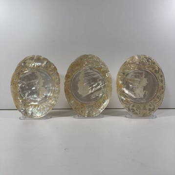 Set van 3 decoratieve vintage schoteltjes van parelmoer, Antiek en Kunst