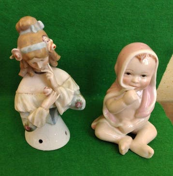 sculptuur, Statuetta porcellana dipinta - 14 cm -