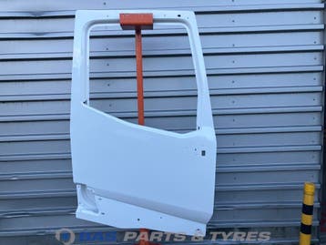 Portier Rechts Renault T-Serie 7482702818, Ophalen, Gebruikt, Renault, Carrosserie en Plaatwerk