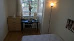 Te Huur Kamer Zoutmanstraat In Den Haag, Huizen en Kamers, Minder dan 20 m², Den Haag