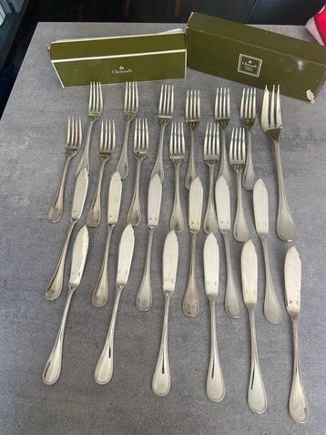 Christofle - Visbestekset voor 12 personen (25) - Parels -