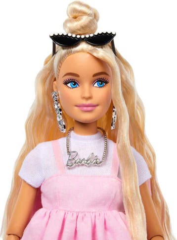 Barbie Deluxe Stijl - Pastelroze babydolljurk - Barbiepop, Ophalen of Verzenden, Zo goed als nieuw