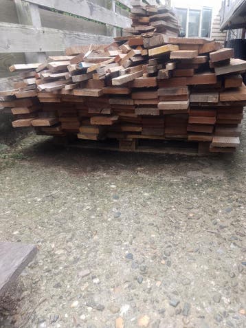 Ongeveer 5 kuub hardhout voor in de houtkachel, Tuin en Terras, 3 tot 6 m³, Ophalen, Overige houtsoorten, Blokken