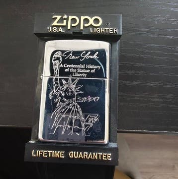 Zonder minimumprijs - Aansteker - Vrijheidsbeeld van New, Nieuw