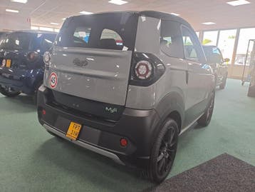 Ligier Myli R.Ebel 12.42 kWh 2024 3854 km, Zo goed als nieuw