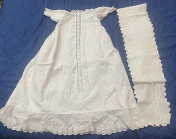 Biancheria d’epoca (vestito battesimo, fascia ombelicale) -