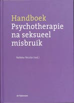 Handboek psychotherapie na seksueel misbruik d 9789058981288, Zo goed als nieuw