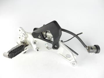 BMW F 750 GS Voetsteunplaat rechts / Hielbescherming rechts, Ophalen of Verzenden, Gebruikt