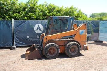 Veiling: Schranklader Gehl R190 Diesel, Ophalen, Wiellader of Shovel