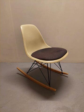 Herman Miller - Charles & Ray Eames - Schommelstoel - RAR -