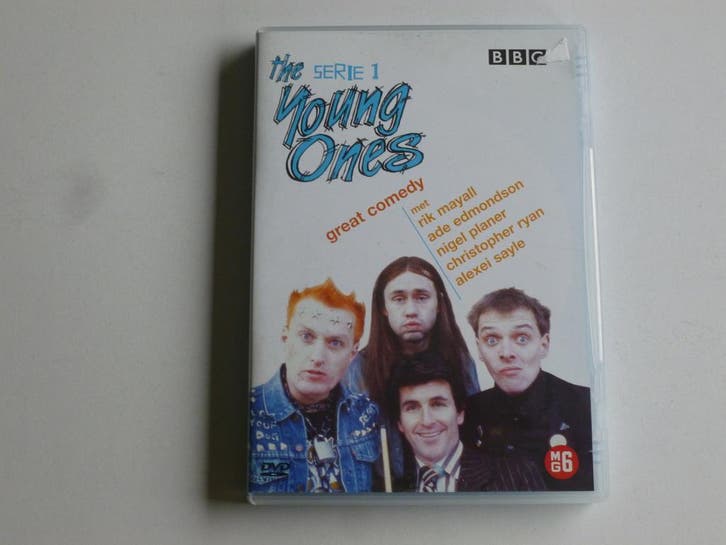 The Young Ones - Serie 1 (DVD), Cd's en Dvd's, Dvd's | Cabaret en Sketches, Zo goed als nieuw, Ophalen of Verzenden