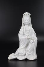 Dehua Blanc de Chine figure of Guanyin - Porselein - China -